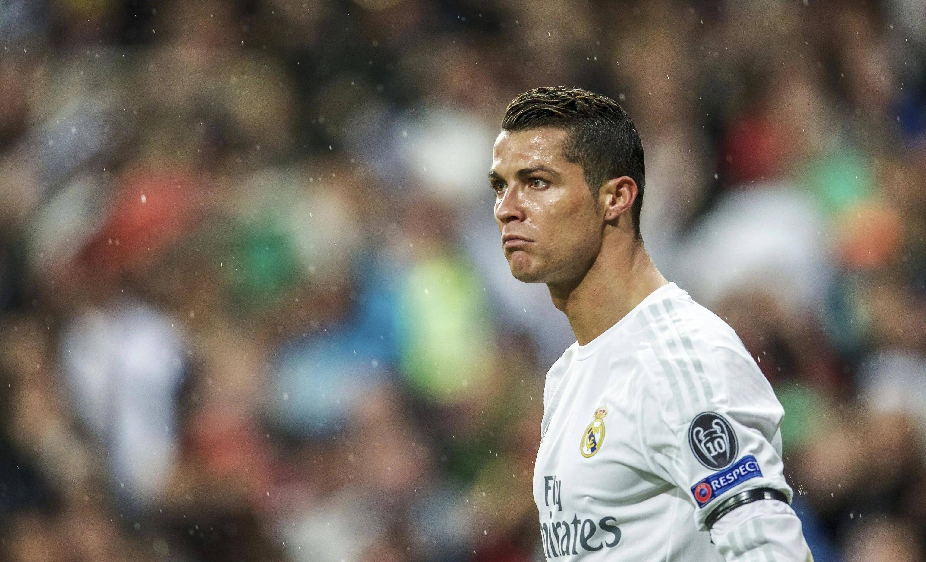 关于C罗迎来十二赛季高光表现，TL球迷沸腾！的信息