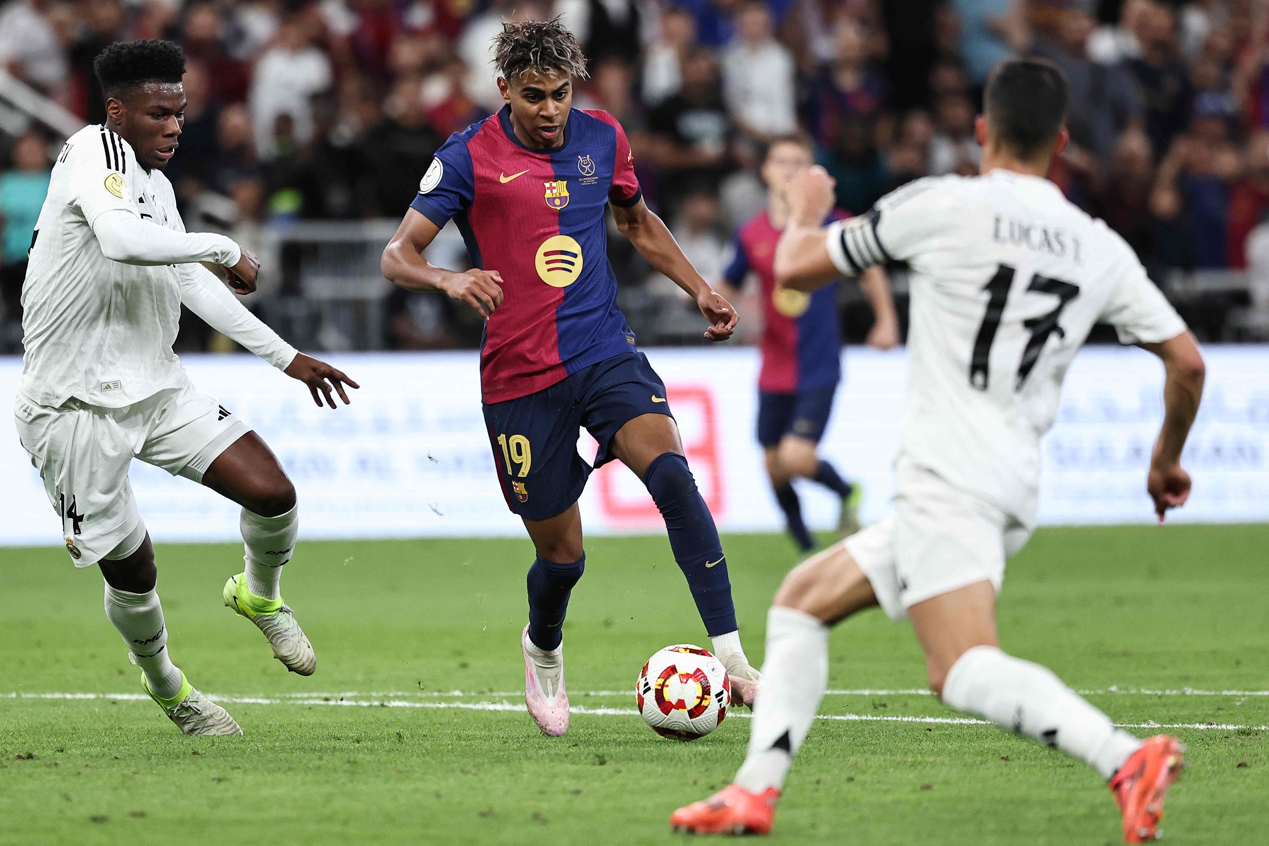 包含Ming迎来十五赛季高光表现，皇家马德里球迷沸腾！的词条